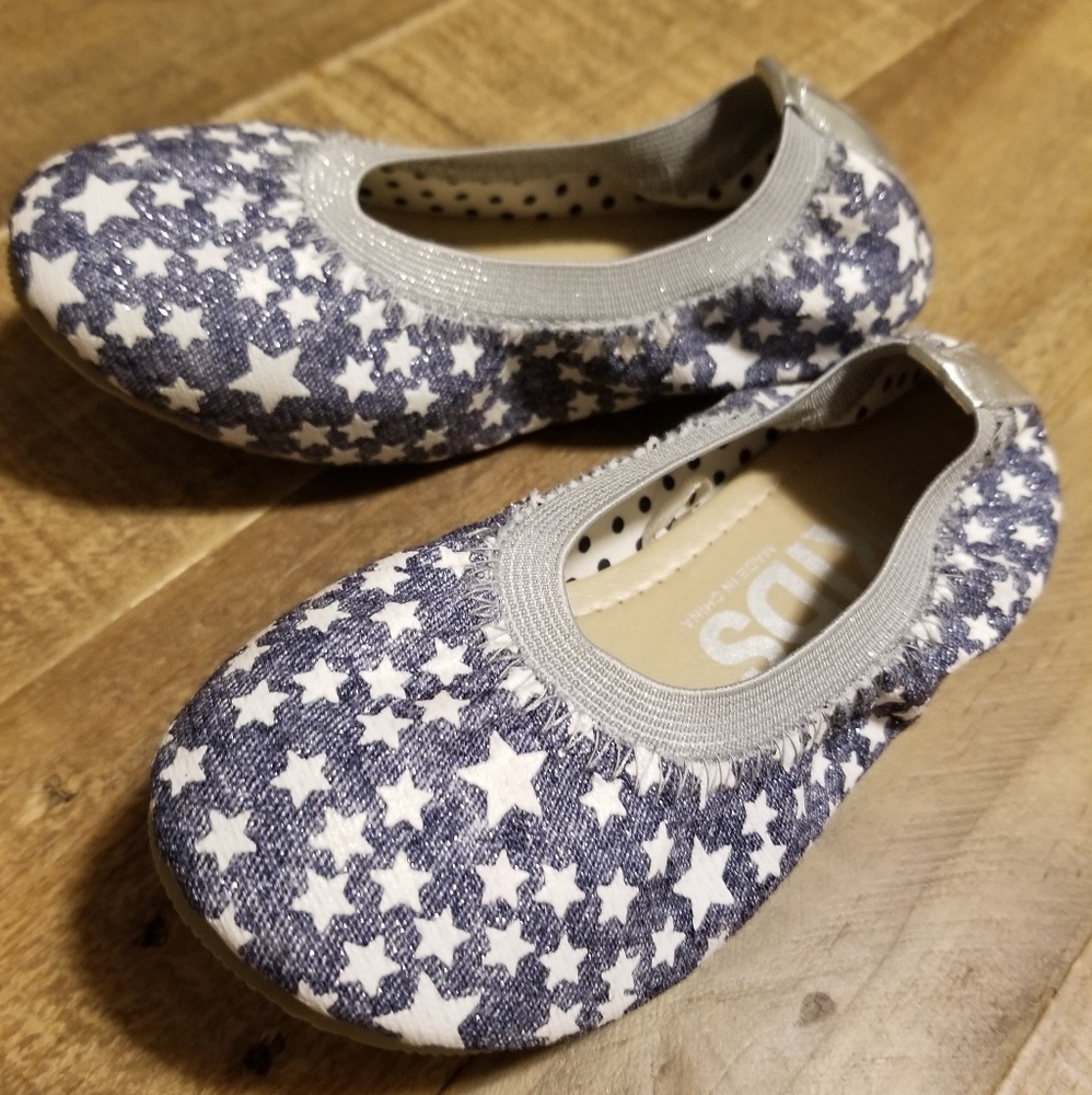 Girls shoes